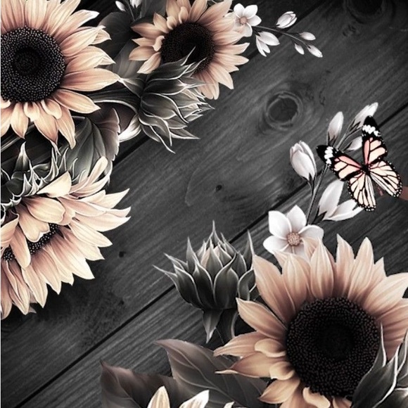 Meet your Posher, Rita - Picture 1 of 1